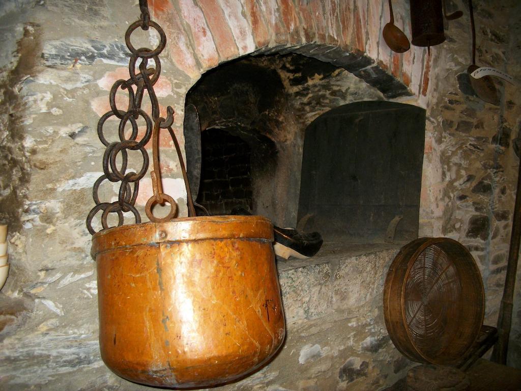 Casa De Aldea Los Glayus Guest House Luarca Eksteriør bilde